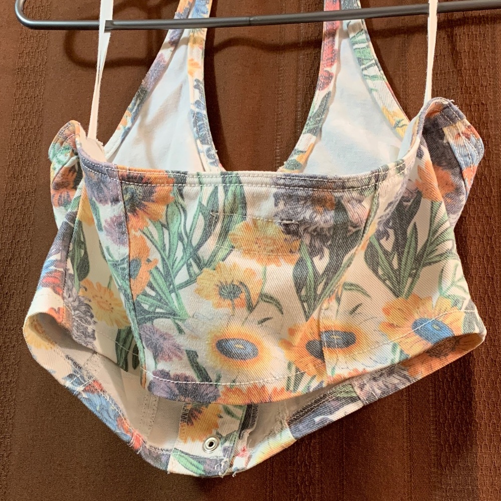 Button-Down Halter Crop Top - image 9